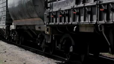 Arjantin 'deki Eski Raylarda Sonsuz Yük Treni, Düşük Açı Görünümü - 4K Çözünürlük
