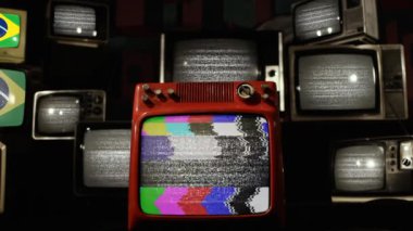 Ulusal Bayrak ve Brezilya Bayraklarını Gösteren Vintage Televizyonlar 