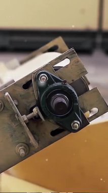 Otomatik Paketleme Makinesi Harekete Geçtiğinde Yakın Görüntüleme. 4K Çözünürlüğü.