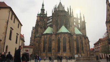 St. Vitus Katedrali, Şato Avlusundan Arka Görüş, Prag, Çek Cumhuriyeti.  
