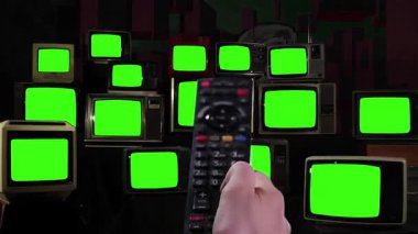 Retro TV Duvarı Parlayan Yeşil ve Statik Uzaktan Açan ve Kapayan -% 100 gerçek ve El yapımı değil - 4K