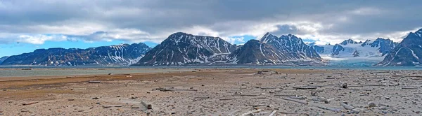 Krajobraz Starka Wysokiej Arktyce Wyspach Svalbardzkich Norwegii — Zdjęcie stockowe