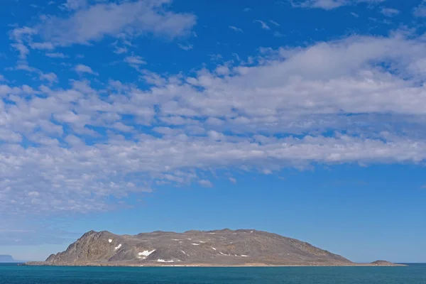 Nubes Dramáticas Sobre Una Isla Ártica Estéril Los Ruidos Paisaje —  Fotos de Stock
