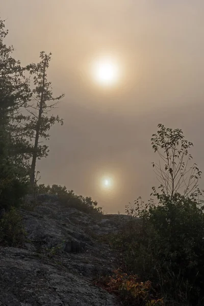 Sun Reflection Early Morning Fog Jenny Lake Boundary Waters Canoe — Stock Photo, Image