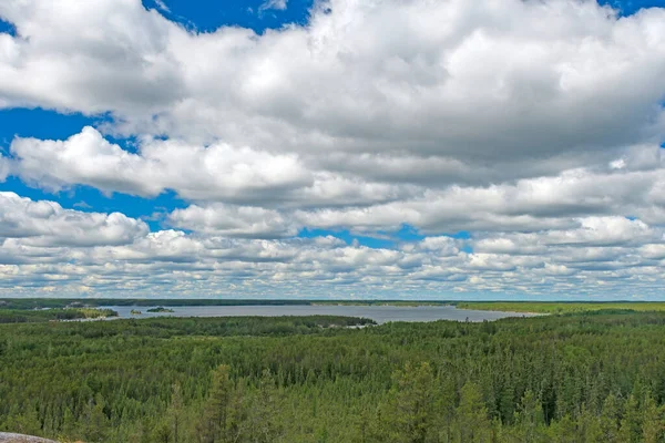 Nubes Masivas Sobre Paisaje Panorámico Parque Provincial Nopiming Manitoba — Foto de Stock