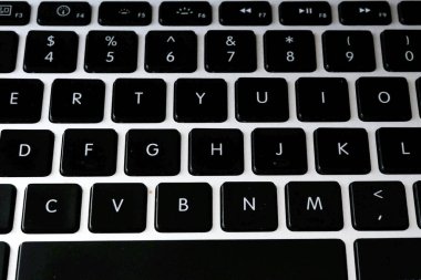 Siyah qwerty klavyesi, ABD İngilizce düzeni, İngilizce klavye, üst görünüm