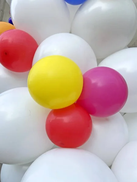 Много Разноцветных Воздушных Шаров Фон Воздушные Шары День Рождения Украшения — стоковое фото