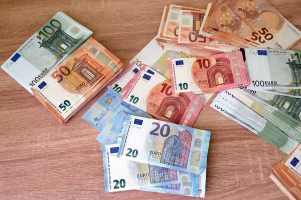 Gran Pila Dinero Euros Sobre Fondo Madera Dinero Efectivo Primer — Foto de Stock