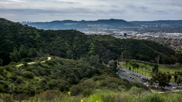 Blick Von Den Verdugo Mountains Südkalifornien Auf Burbank Los Angeles — Stockvideo