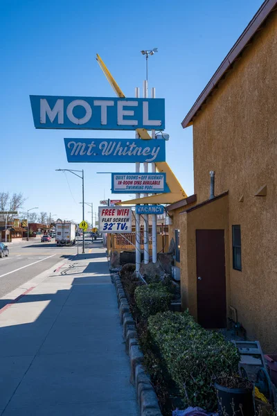 Lone Pine Usa Februar 2023 Motel Mount Whitney Schild Vor — Stockfoto