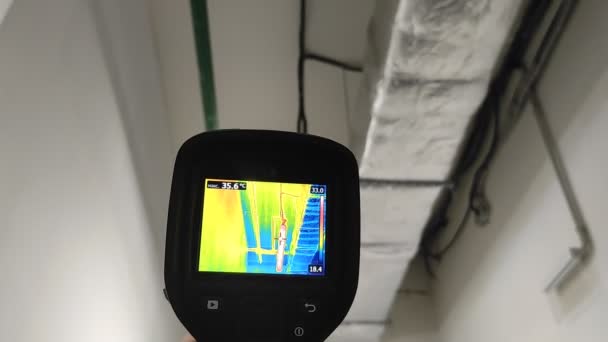 Thermal Imager Checking Heat Loss Industrial Equipment Temperature Control — Stock video