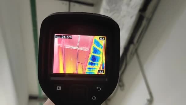 Thermal Imager Checking Heat Loss Industrial Equipment Temperature Control — Wideo stockowe