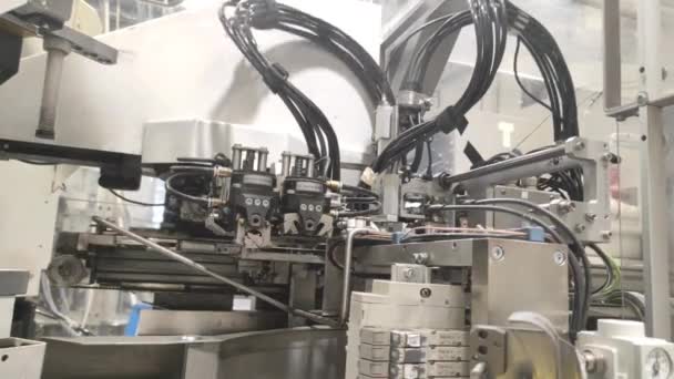 Máquina Corte Alambre Producción Automatizada Automóviles Proceso Robótico — Vídeo de stock