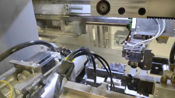 Kablo Kesme Makinesi Otomatik Otomotiv Üretimi Robotik Süreç — Stok video