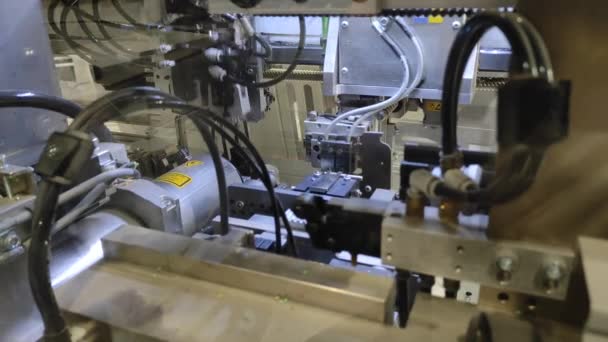 ワイヤ切断機 自動自動車生産 ロボットのプロセス — ストック動画
