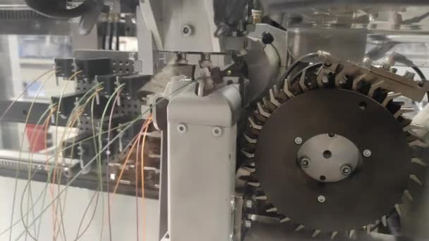 Draadsnijmachine Geautomatiseerde Automobielproductie Robotproces — Stockvideo