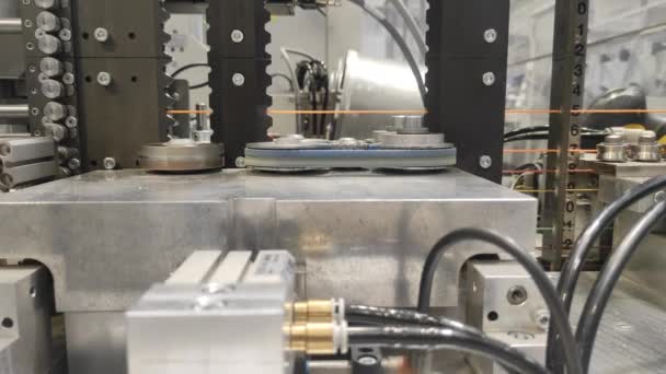Trådklippningsmaskin Automatiserad Bilproduktion Robotisk Process — Stockvideo