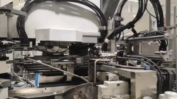ワイヤ切断機 自動自動車生産 ロボットのプロセス — ストック動画