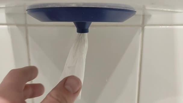 Papel Higiénico Aprieta Inodoro Industrial Baño Público Higiene Salud — Vídeos de Stock