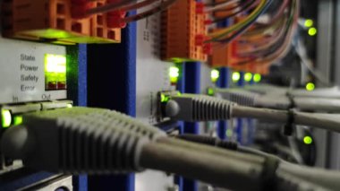 Madencilik çiftliği. İnternet sunucusu. Kripto para madenciliği. Kripto para birimi