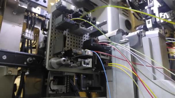 Robot Produkcji Samochodowych Przewodów Elektrycznych Mechanizmy Robotyczne — Wideo stockowe