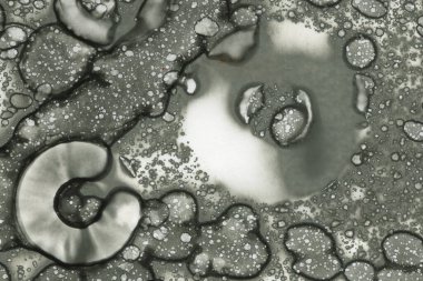 Alkol mürekkebi ve suluboya içeren soyut sanat eserleri. Modern sanat. İç resim