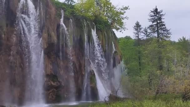 Jeziora Plitwickie Park Narodowy Jezior Plitwickich Rajskie Wodospady Wspaniała Przyroda — Wideo stockowe