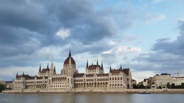 Budapeşte, Macaristan Parlamentosu'nun bina