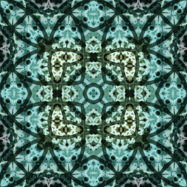 Kare, pürüzsüz desen. Doku simetrik olarak örülmüş.