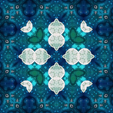 Kare, pürüzsüz desen. Doku simetrik olarak örülmüş.