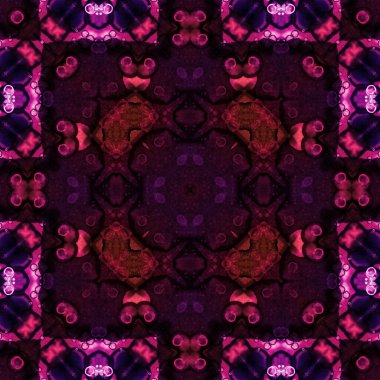 Kare, pürüzsüz desen. Doku simetrik olarak örülmüş.