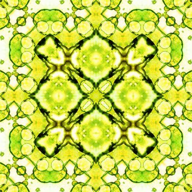 Kare, pürüzsüz desen. Doku simetrik olarak örülmüş.