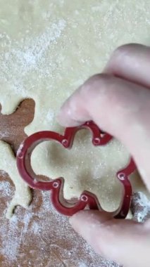 Noel zamanı. Ev yapımı pişirme. Noel kurabiyeleri