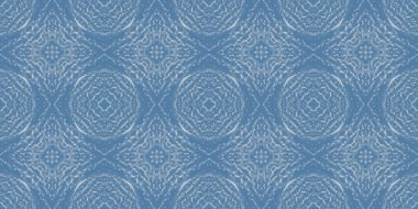 Bulutların ve gökyüzünün kusursuz deseni. Mavi gökyüzü ve beyaz bulutların dokusu. Mozaik kaleydoskop