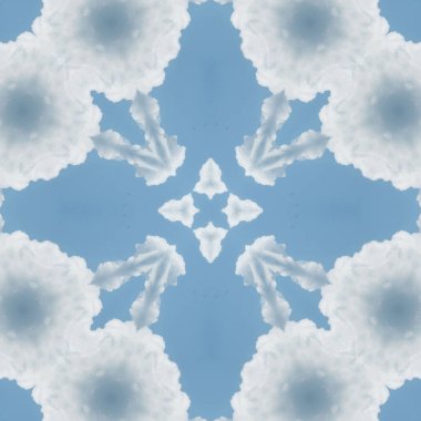 Bulutların ve gökyüzünün kusursuz deseni. Mavi gökyüzü ve beyaz bulutların dokusu. Mozaik kaleydoskop