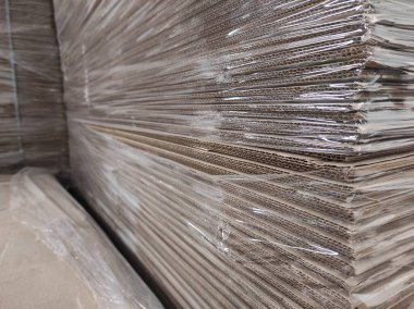 Karton fabrikası. Paketleme. Karton kutular. Karton desen