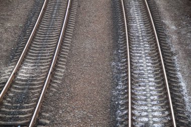 Tren rayları. Dallanan çatal. raylarda rota değiştirme