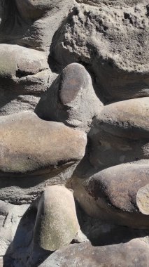 Taş dokusu. Dikey 16x9. Doğal taşın fotoğrafı. Doğal taş.