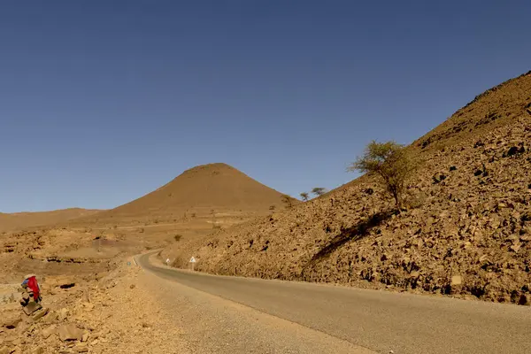Il Marocco, formazioni rocciose della valle di Tata. Taşralı di Souss Sahip