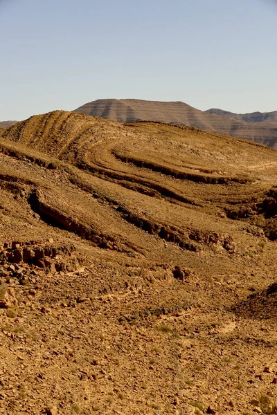 Il Marocco, formazioni rocciose della valle di Tata. Taşralı di Souss Sahip. foto bianco e nero