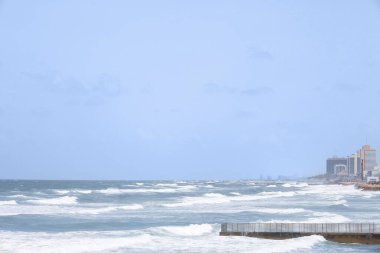 Dalgalı güzel deniz manzarası