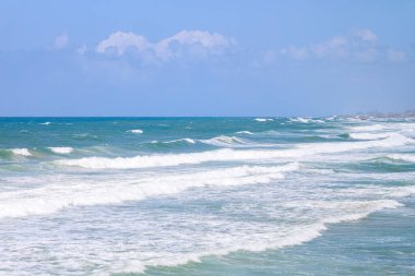 Dalgalı güzel deniz manzarası