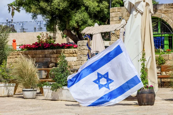 Bandeira Israel Pendurada Rua Cidade — Fotografia de Stock