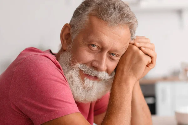 Senior Bearded Man Smiling Kitchen Closeup — Stock Photo, Image