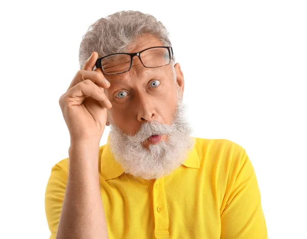 Homem Sênior Surpreso Óculos Fundo Branco — Fotografia de Stock