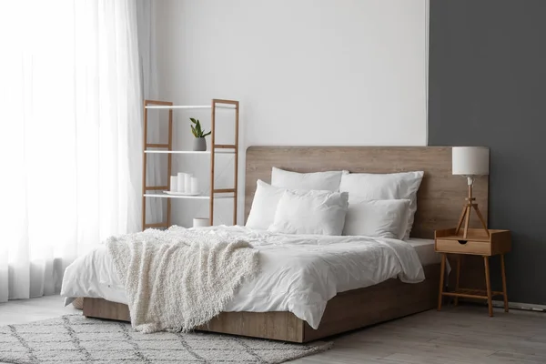 Interior Modern Bedroom Big Bed Shelving Unit — Stock Photo, Image
