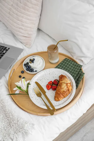 Tray Tasty Croissant Berries Glass Cocoa White Blanket Bedroom — Stock Photo, Image