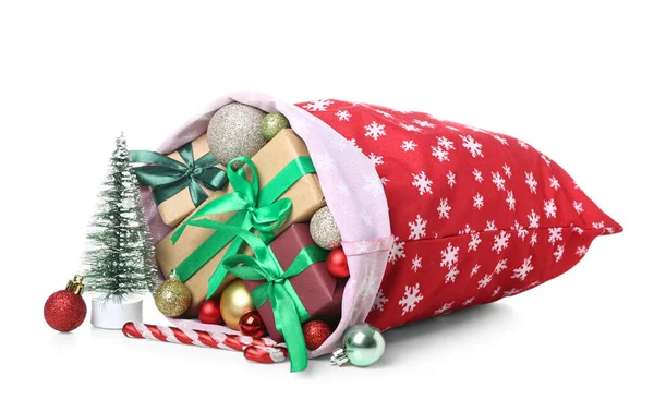 Santa Tasche Voller Geschenke Und Dekorationen Auf Weißem Hintergrund — Stockfoto