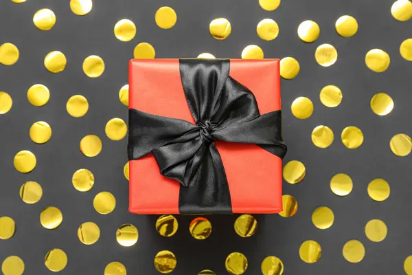 Gift Box Confetti Dark Background Black Friday Sale — Stock Photo, Image