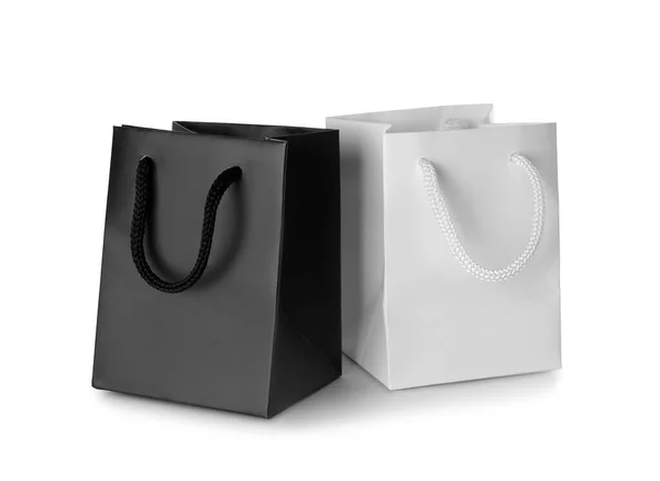 白色背景的购物袋 黑色星期五发售 — 图库照片